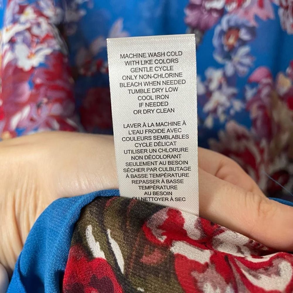 NWT Elie. Tahari Blue Spring Blossom Split Neck‎ Floral Printed Blouse Top S - Picture 9 of 9